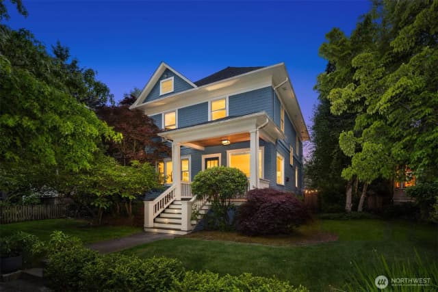 Property photo for 421 16th Avenue E, Seattle