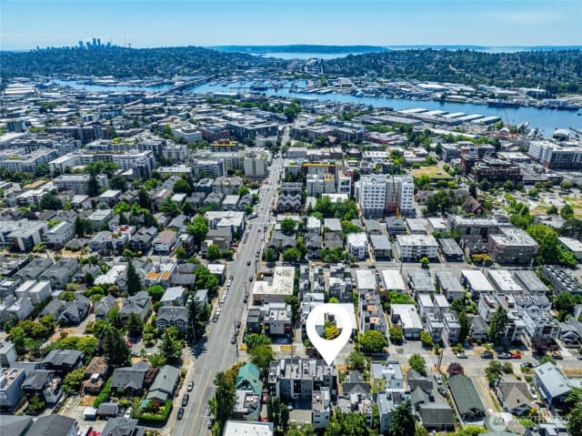 Property photo for 2010 Nw 60th Street #f, Seattle