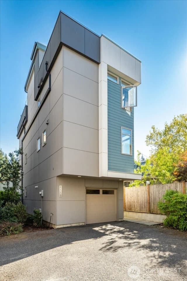 Property photo for 835 Nw 97th Street #b, Seattle