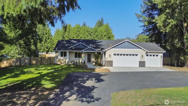 Property photo for 16106 Broadway Avenue, Snohomish
