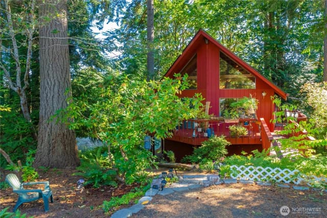 Property photo for 903 Kineo Avenue, Shelton