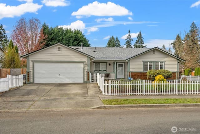 Property photo for 17504 40th Drive Ne, Arlington