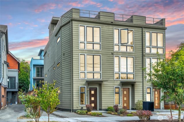 Property photo for 618 N 49th Street, Seattle