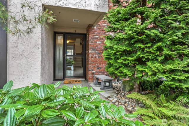 Property photo for 1532 Nw 195th Street #3, Shoreline