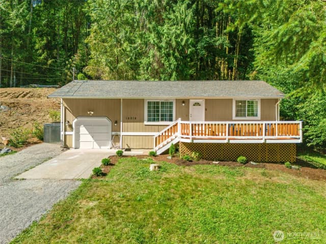 Property photo for 16214 Dogwood Lane, Arlington