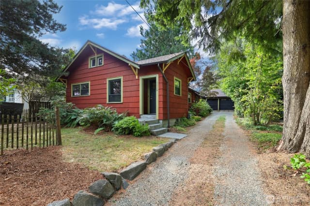 Property photo for 1119 Brawne Avenue Nw, Olympia
