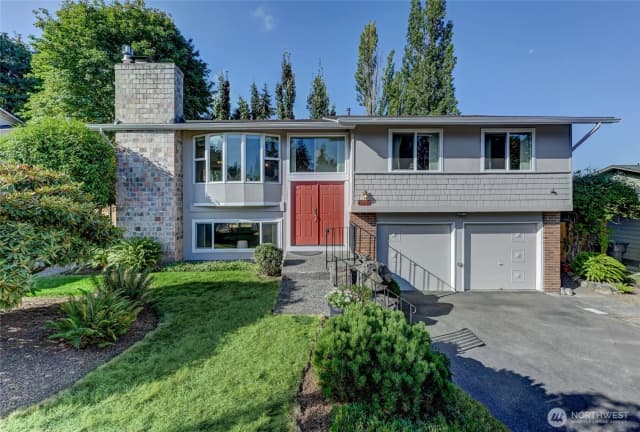 Property photo for 12631 Ne 111th Place, Kirkland
