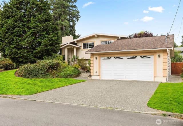 Property photo for 453 155th Place Se, Bellevue
