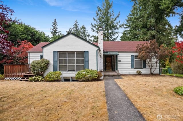 Property photo for 8131 Veterans Drive Sw, Lakewood