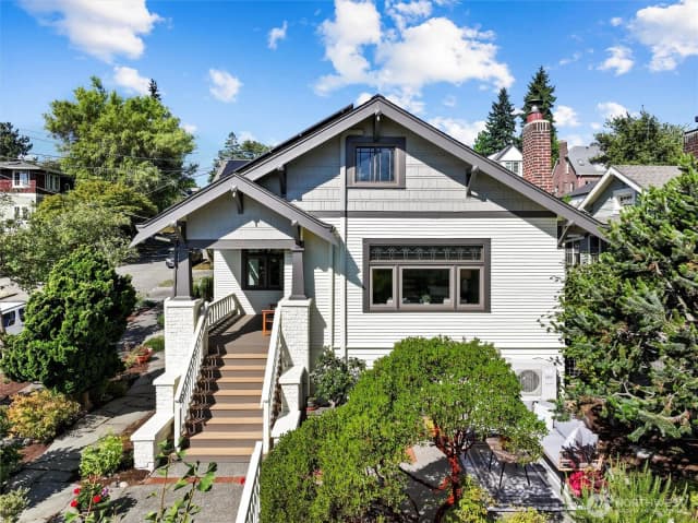 Property photo for 3901 Bagley Avenue N, Seattle