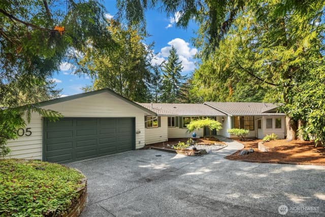 Property photo for 8505 Ne 27th Place, Clyde Hill