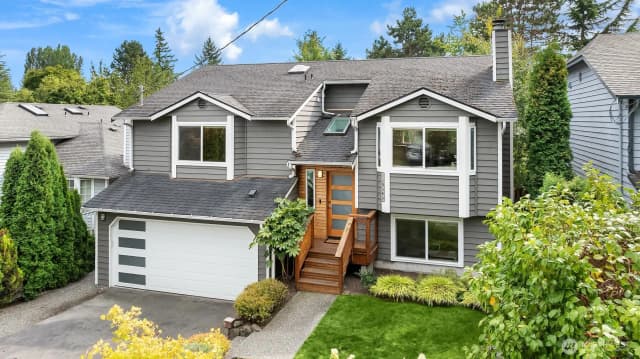 Property photo for 11519 12th Avenue Ne #f, Seattle