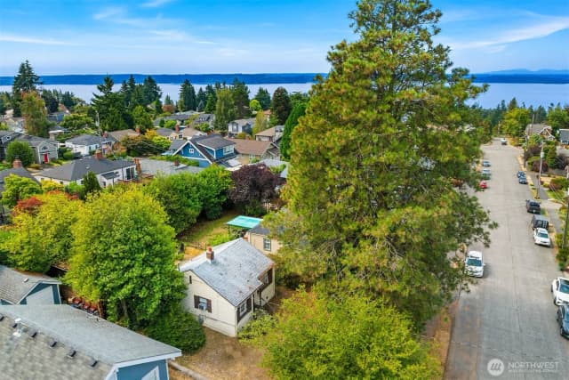 Property photo for 4113 Sw Ida Street, Seattle