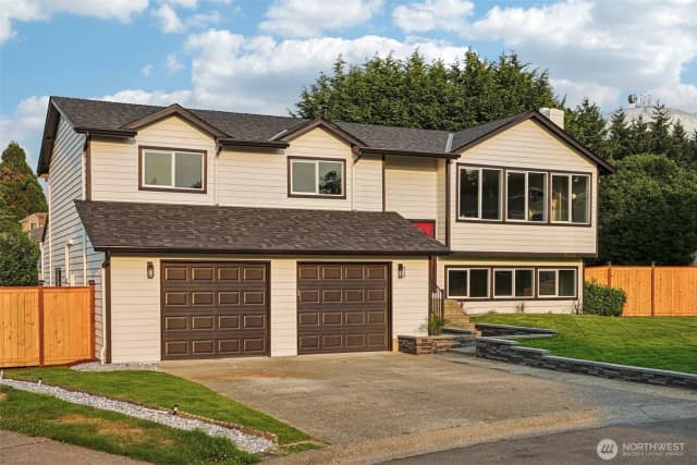 Property photo for 5318 S 301st Ct, Auburn