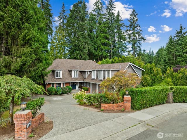 Property photo for 3385 126th Avenue Ne, Bellevue