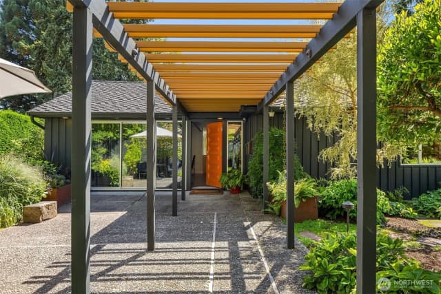 Property photo for 5159 Ne 55th Street, Seattle