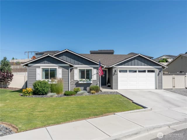 Property photo for 2149 Se Maryhill Street, East Wenatchee