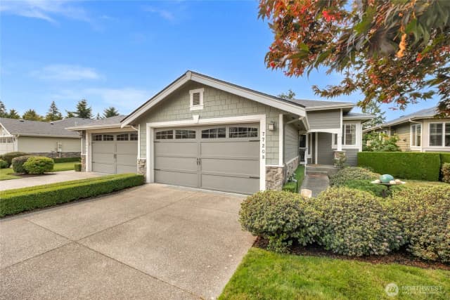 Property photo for 7720 Island View Court #b, Mukilteo
