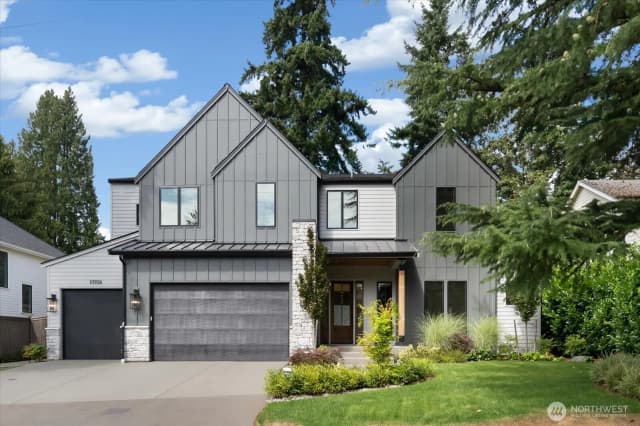 Property photo for 10924 Se 24th Place, Bellevue