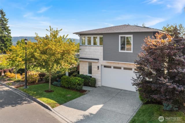 Property photo for 13441 Ne 129th Drive, Kirkland