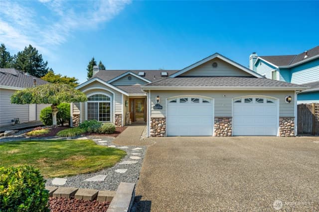 Property photo for 17712 W Country Club Drive, Arlington