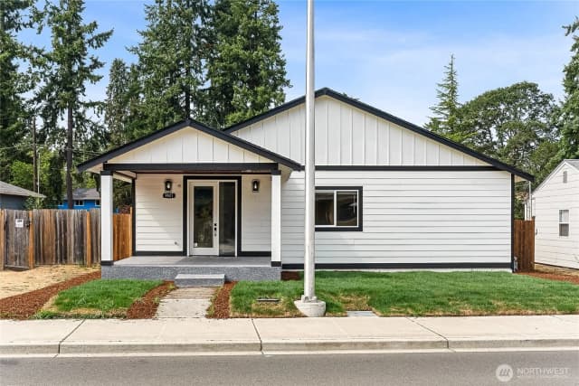 Property photo for 9821 Veterans Drive Sw, Lakewood