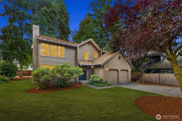 Property photo for 16217 Ne 29th Street, Bellevue