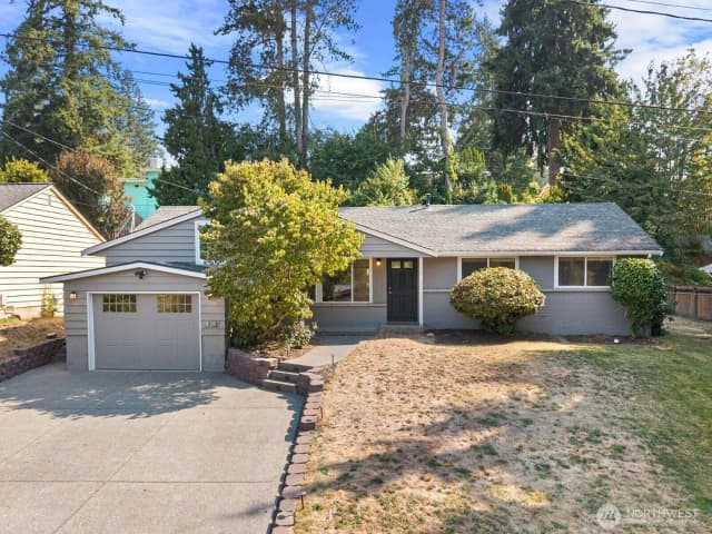 Property photo for 912 165th Avenue Se, Bellevue
