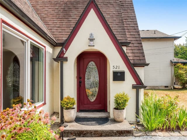 Property photo for 521 E Gilman Avenue, Arlington