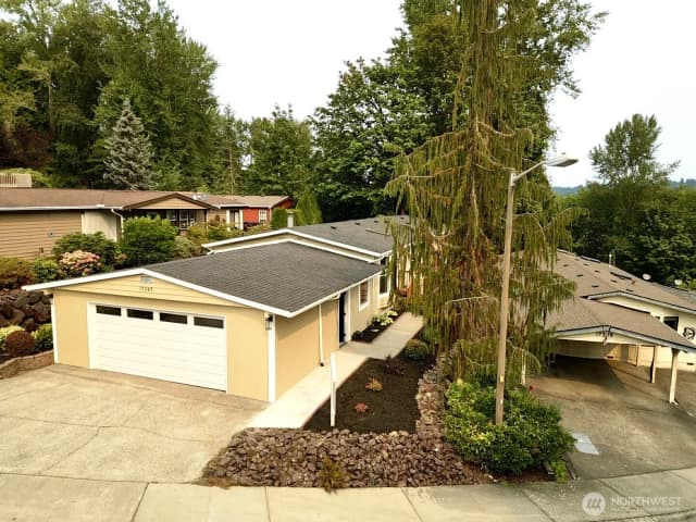 Property photo for 17367 Woodcrest Drive Ne, Bothell