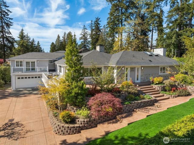 Property photo for 29 94th Avenue Ne, Bellevue