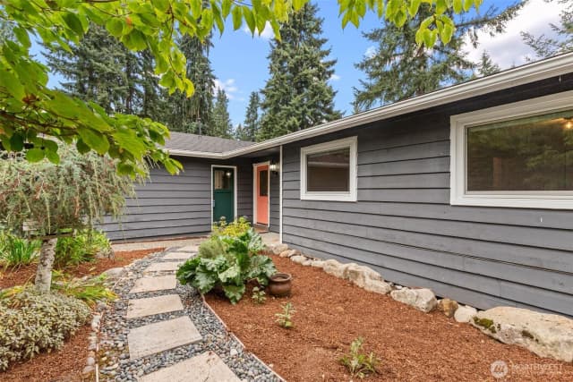 Property photo for 232 144th Street Se, Everett