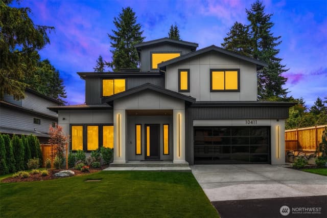 Property photo for 10411 Ne 28th Place, Bellevue