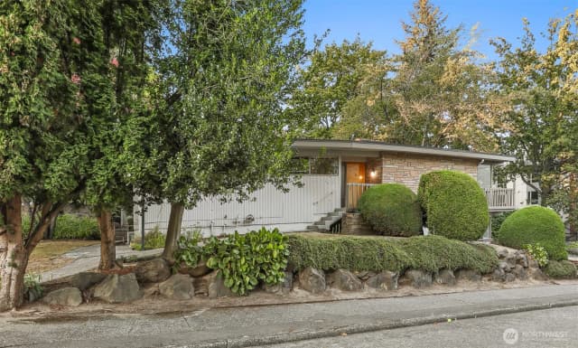 Property photo for 650 W Cremona Street, Seattle