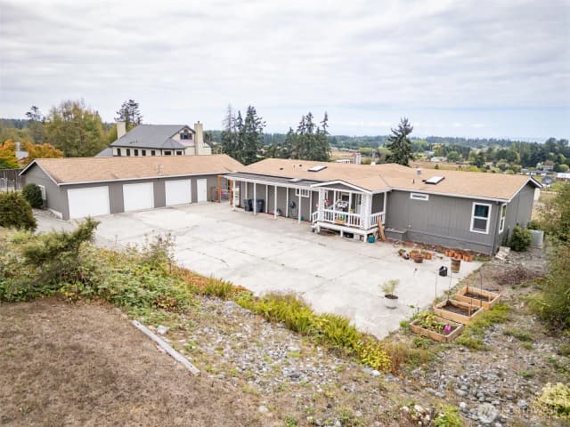 Property photo for 33 Winter Road, Port Angeles