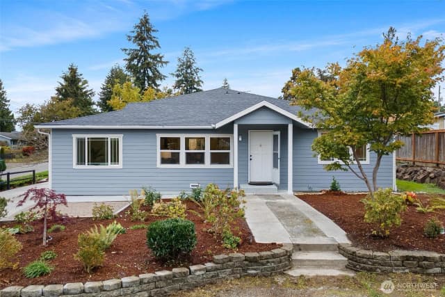Property photo for 1332 Sw 114th Street, Seattle