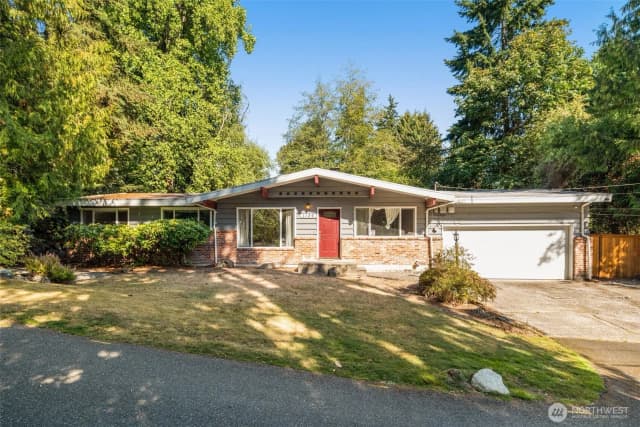 Property photo for 1124 Ne 147th Street, Shoreline