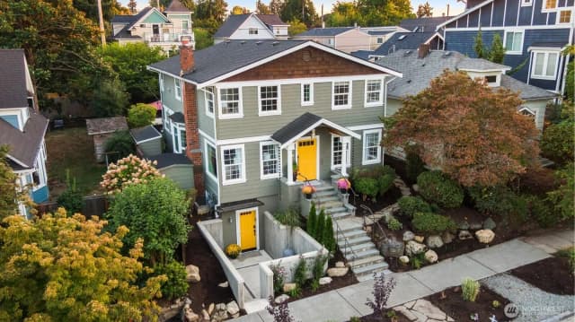 Property photo for 119 Ne 63rd Street, Seattle