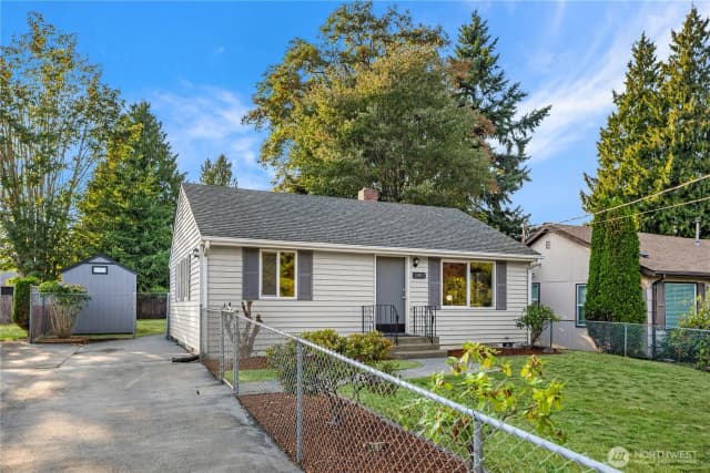 Property photo for 12853 Occidental Avenue S, Burien