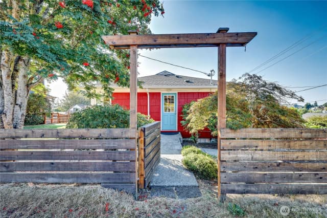 Property photo for 1518 Winfield Avenue, Bremerton