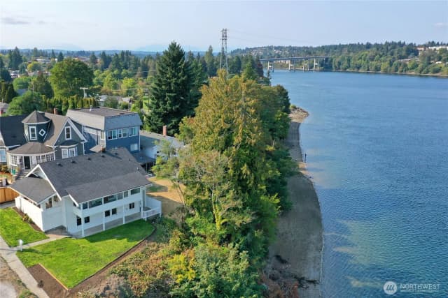Property photo for 110 11th St Pl, Bremerton