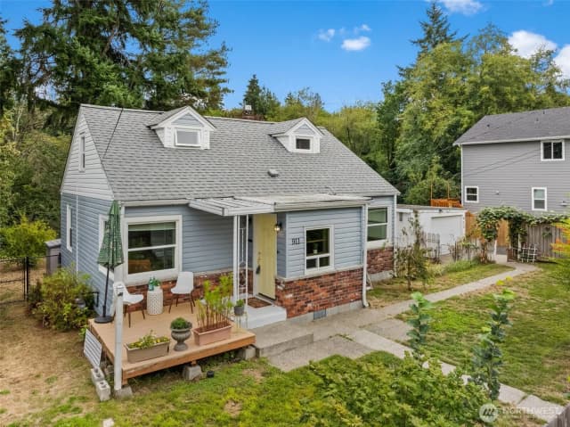 Property photo for 911 Hull Avenue, Port Orchard