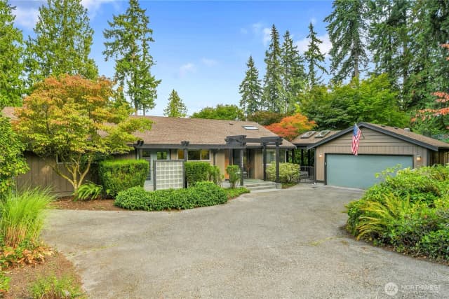 Property photo for 17004 37th Avenue Ne, Lake Forest Park