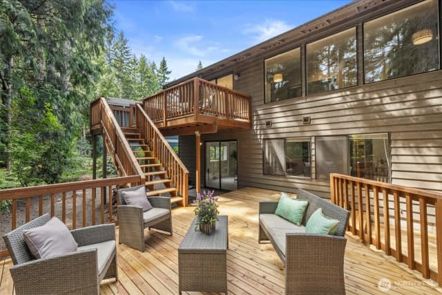 Property photo for 14407 Salal Dr, Edmonds
