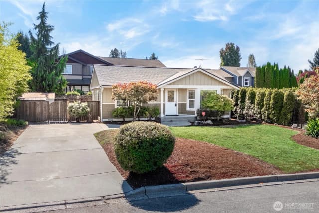 Property photo for 1617 Ne 28th Street, Renton