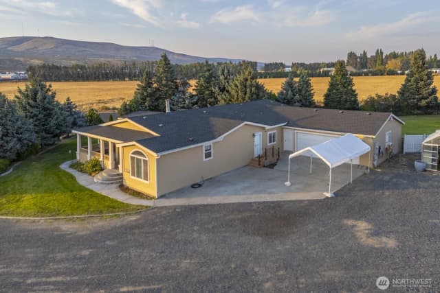 Property photo for 2250 Cherry Blossom Drive, Ephrata
