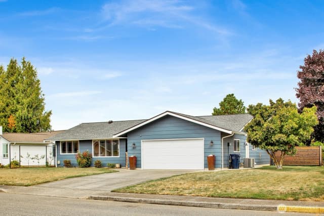 Property photo for 307 Kwanzan Drive, Lynden