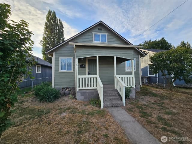 Property photo for 329 24th Street, Longview