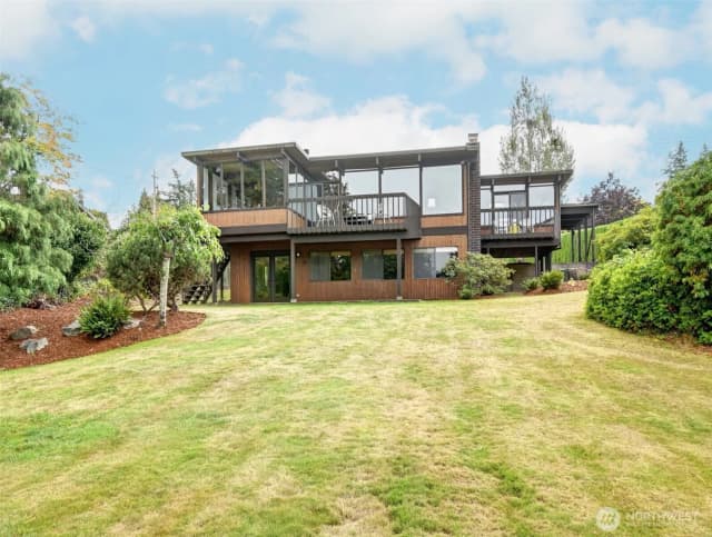 Property photo for 3707 Shelby Road, Lynnwood