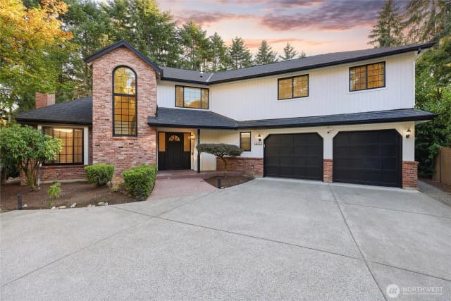 Property photo for 14113 Ne 61st Street, Redmond